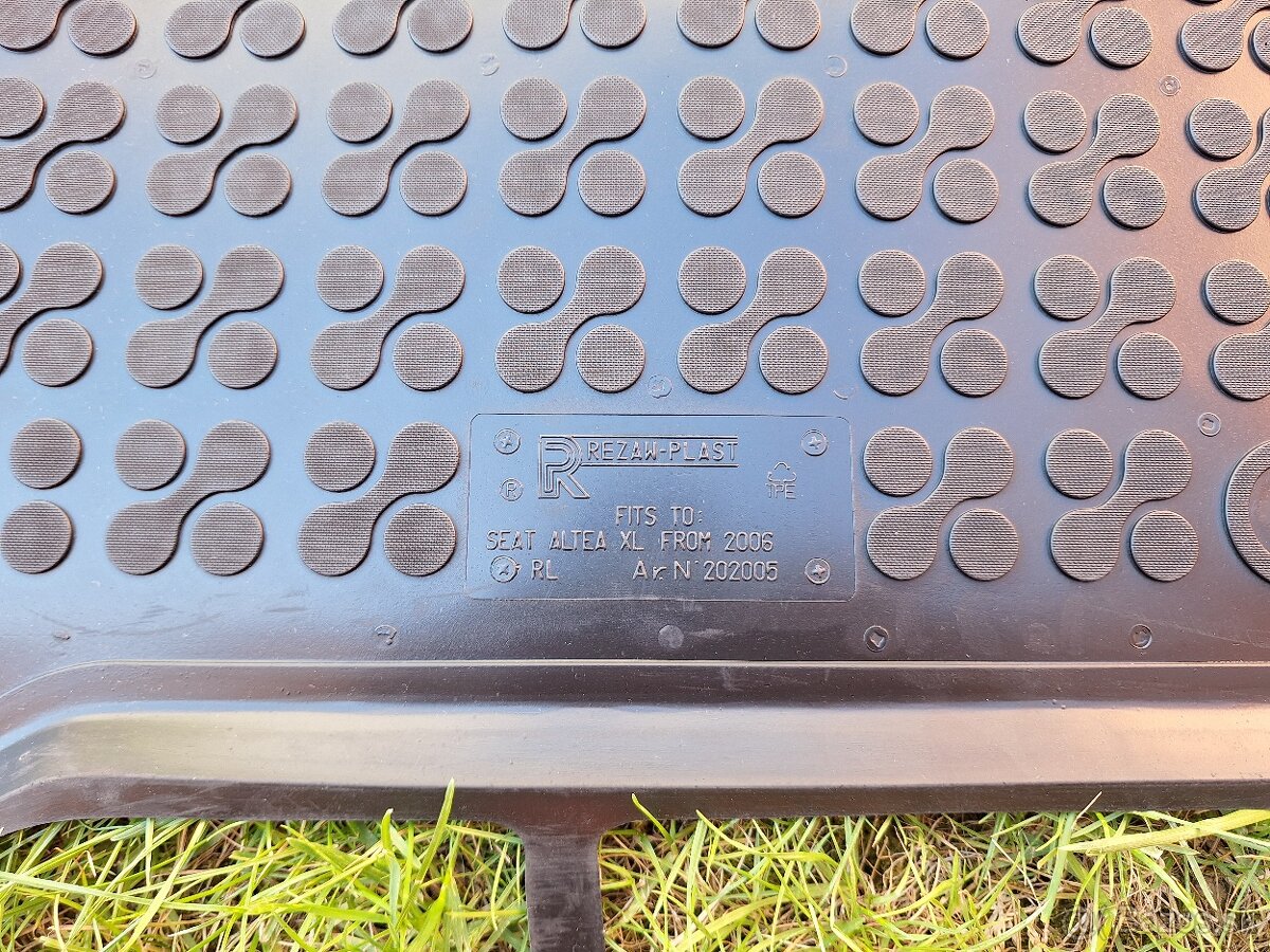 Gumené autorohože pre Seat Altea XL - 2