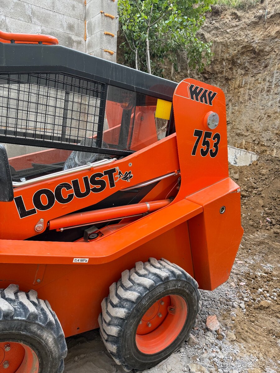 Šmykom riadený nakladač LOCUST 753 - 2