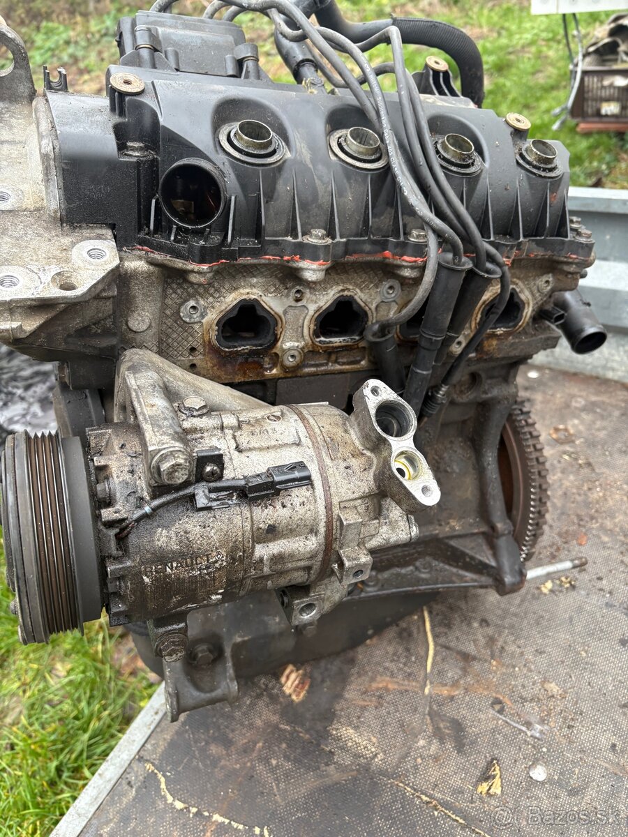 Dacia logan sandero - 2