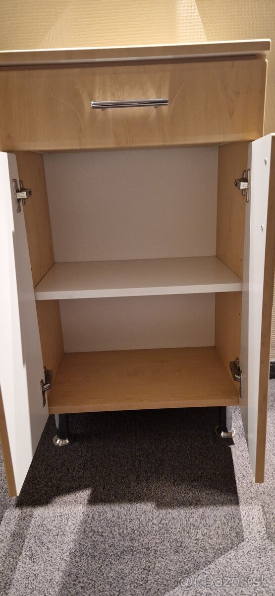 Kúpeľnové skrinky - 2