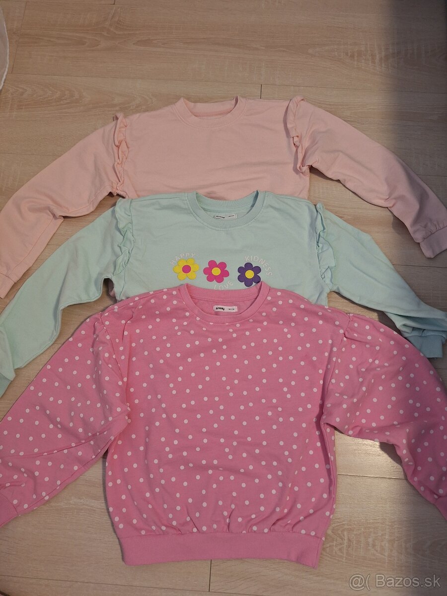 Dievčenské mikiny 140 - 2