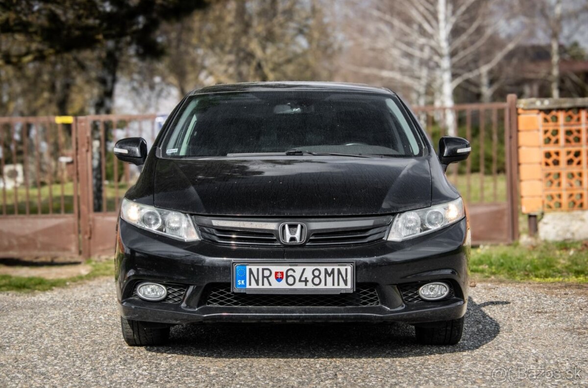 Honda Civic 1.8 i-VTEC, 104kW, M6 - 2