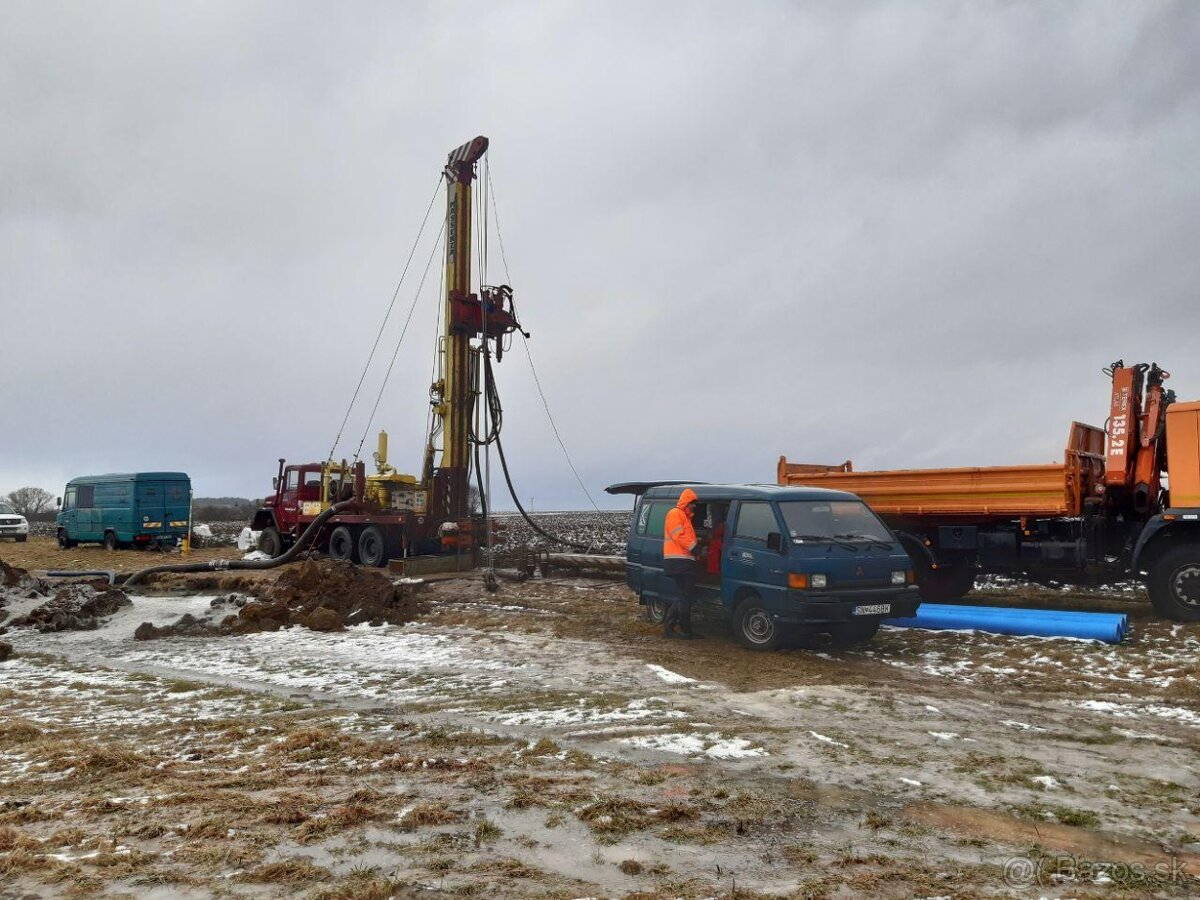 Prevádzkový technik pre vŕtanie vrtov v geológii - 2