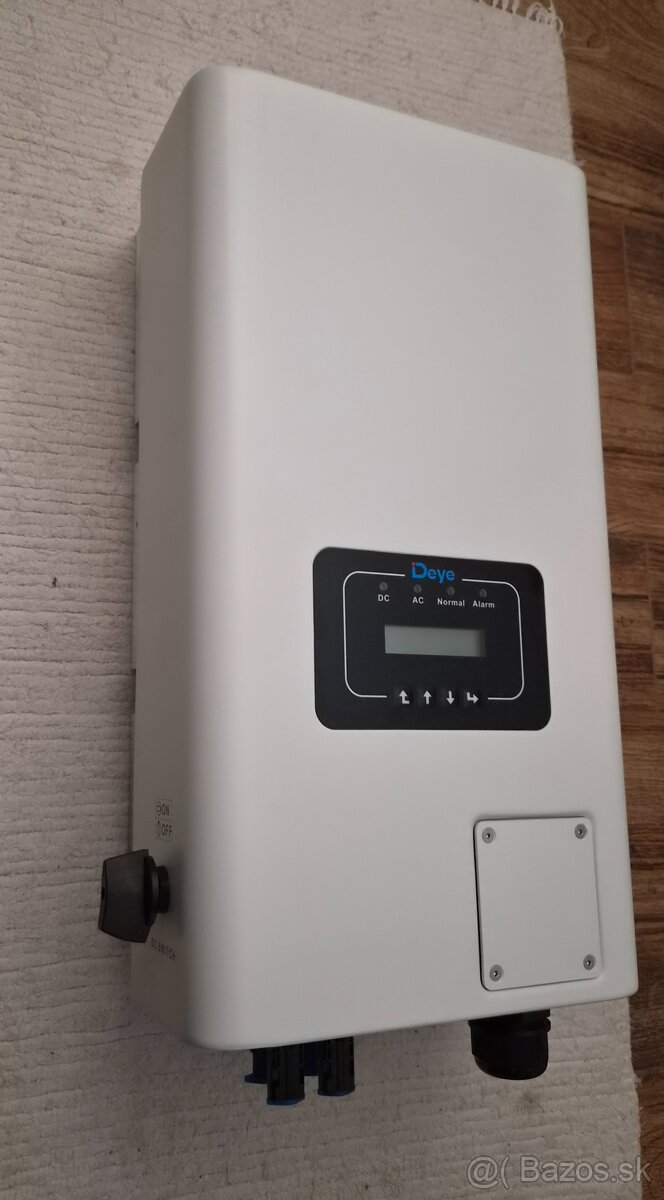 Deye SUN-12k-G06P3-EU-BM2-P1 - 2