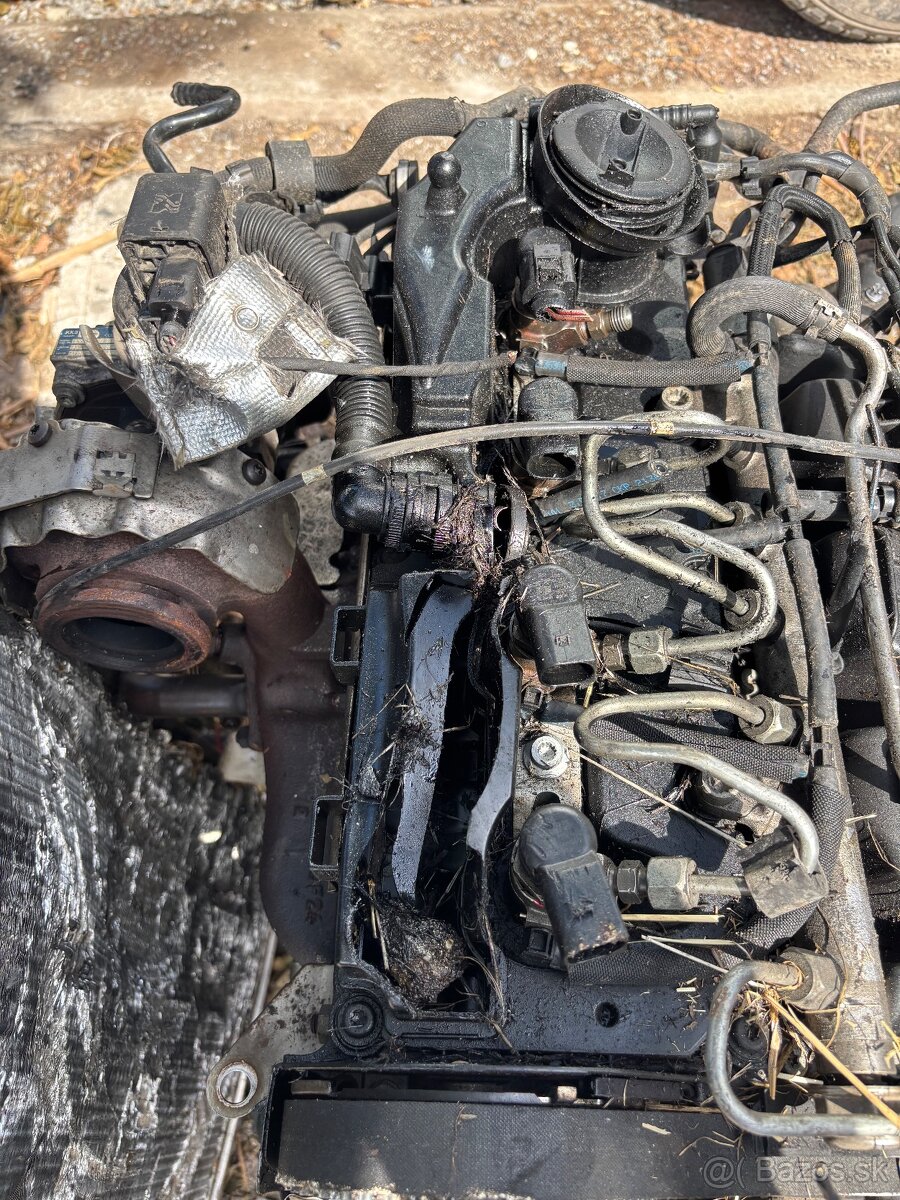 Motor 2,0 125kw škoda superb - 2