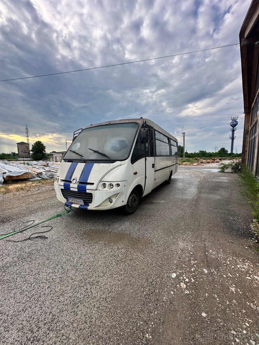 Predám autobus Dialkový Iveco - 2