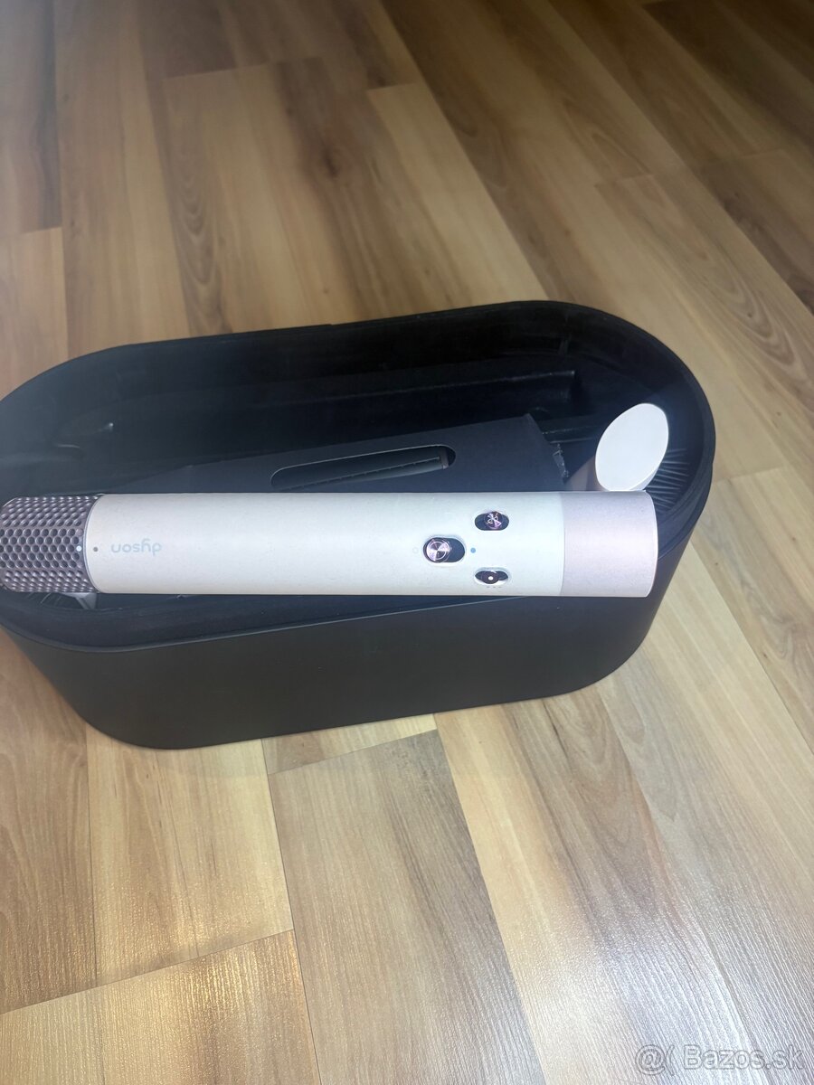 Dyson Airwrap - 2