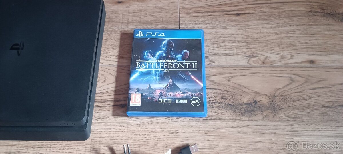 Ps4 slim s hrou - 2