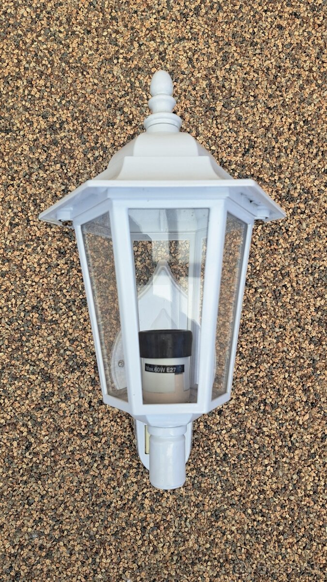 Vonkajšia lampa - 2
