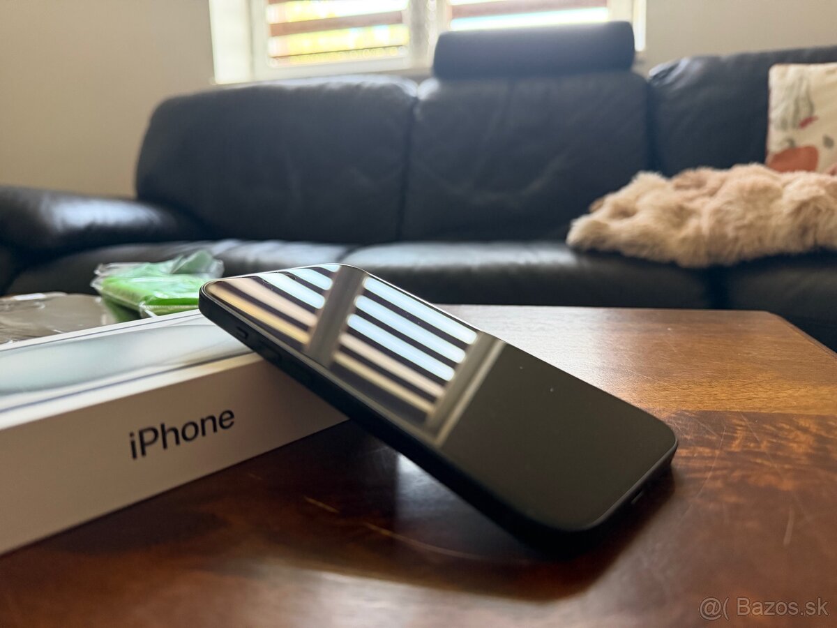 apple iPhone 15 - 2