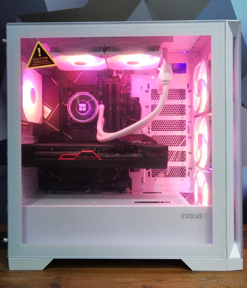 Intel i7 14700KF, RX 7900GRE, 32GB RAM DDR5, SSD - 2