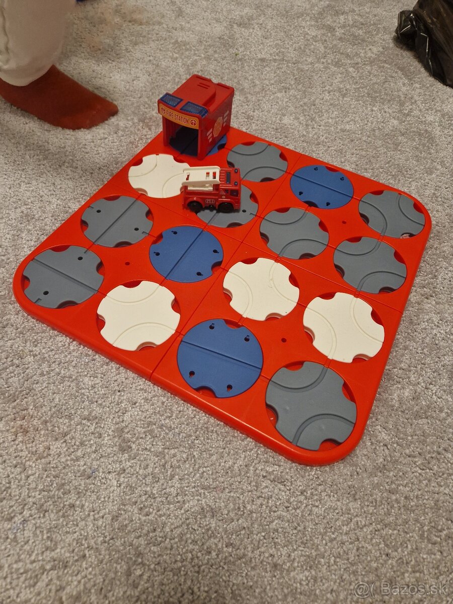 Parkovací dom, letisko auta - 2