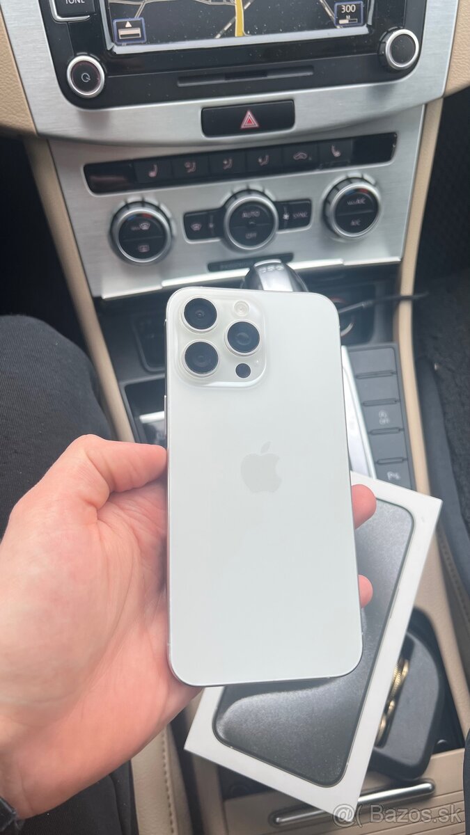 iPhone 15 Pro Max 256Gb - 2