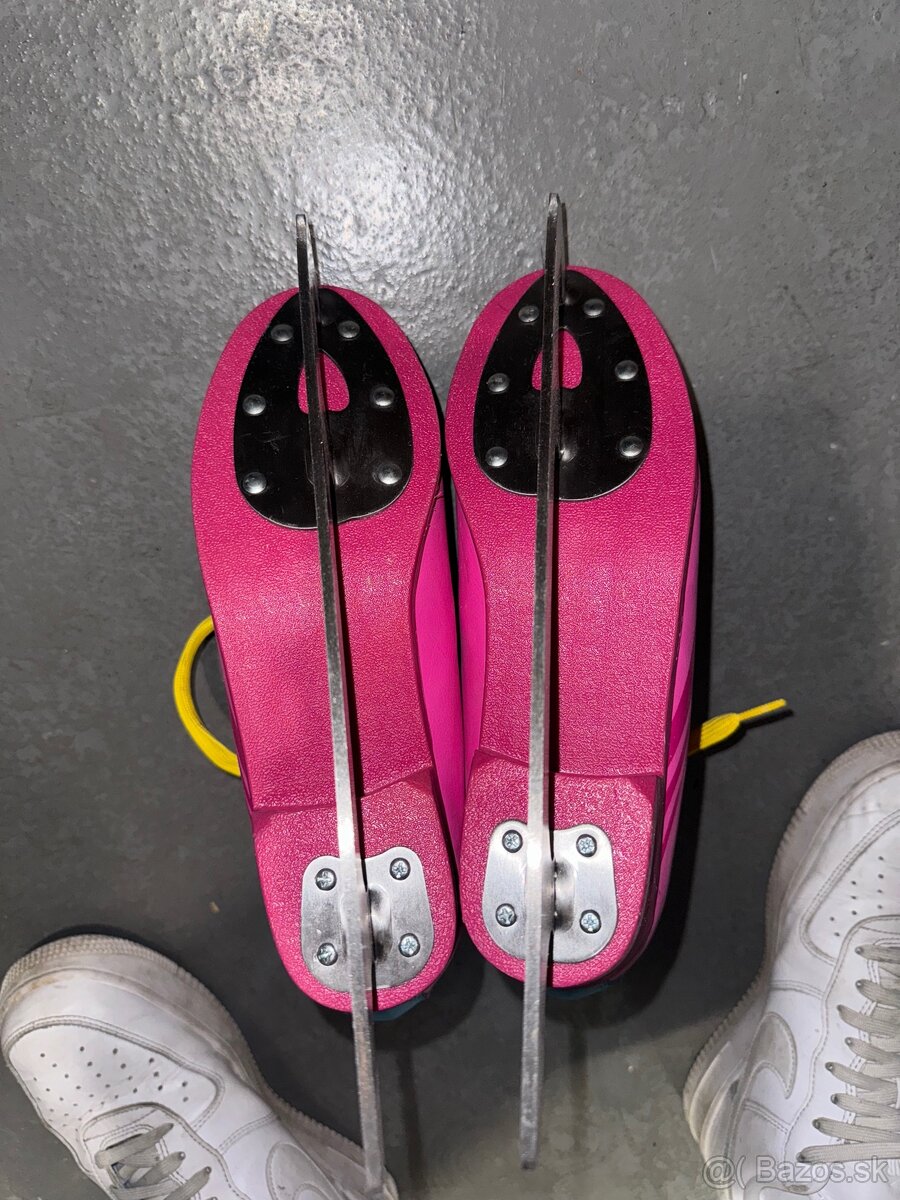 Dámske korčule veľkost 39 - 2