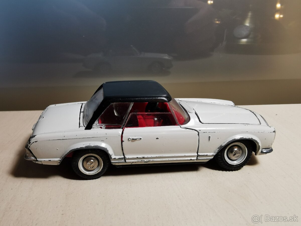 Tekno denmark Mercedes 280 - 2