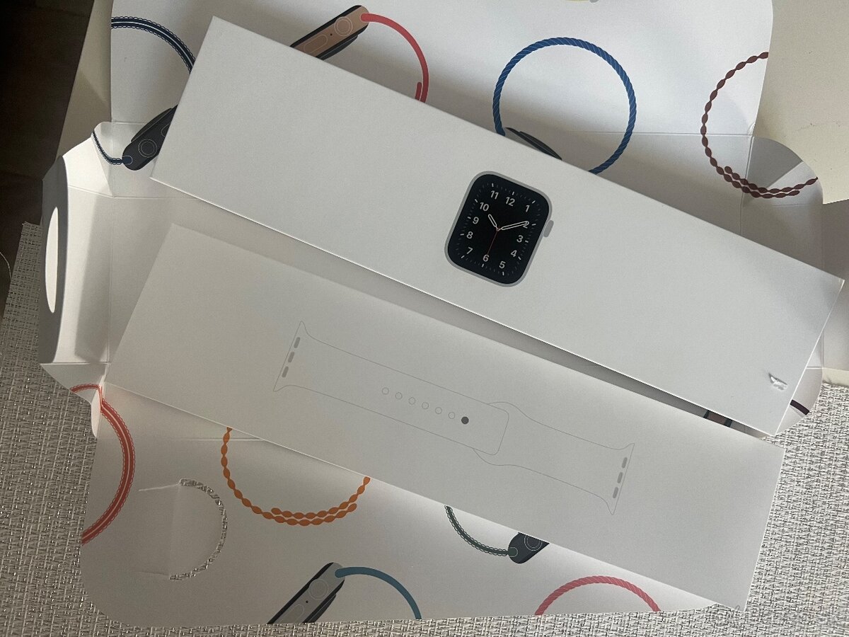 Apple Watch SE 44mm - 2