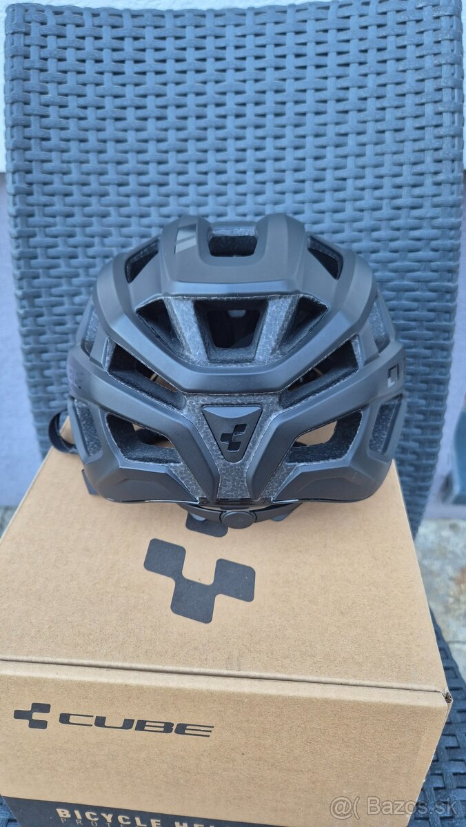 Cestná prilba CUBE RACE - 2