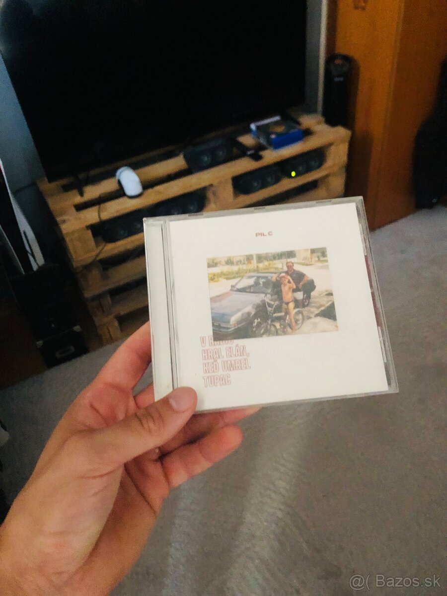 Album Pil C V rádiu hral Elán keď umrel Tupac - 2