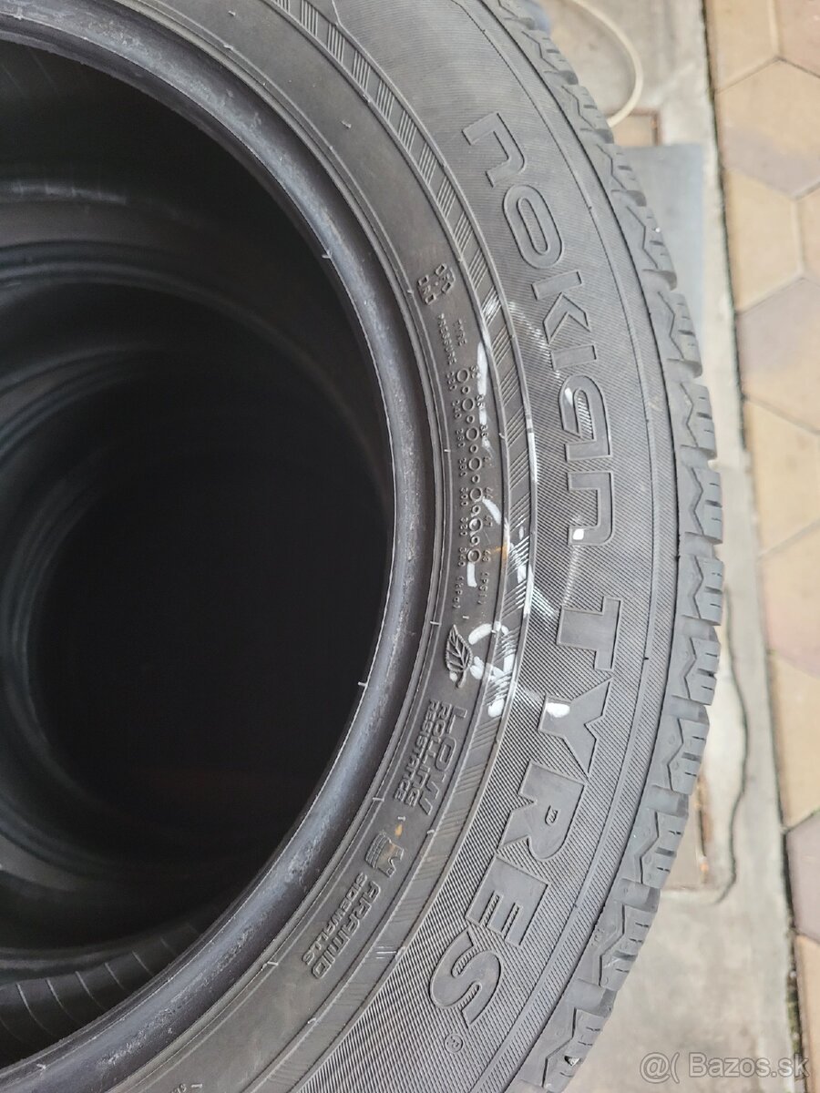 215/65r17 NOKIAN TYRES WR SUV4 - 2