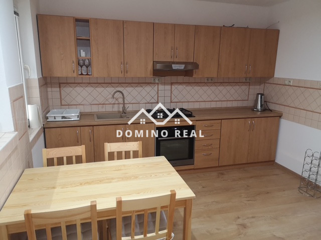 prenájom 3-izbového bytu v centre - bezproblémové parkovanie - 2