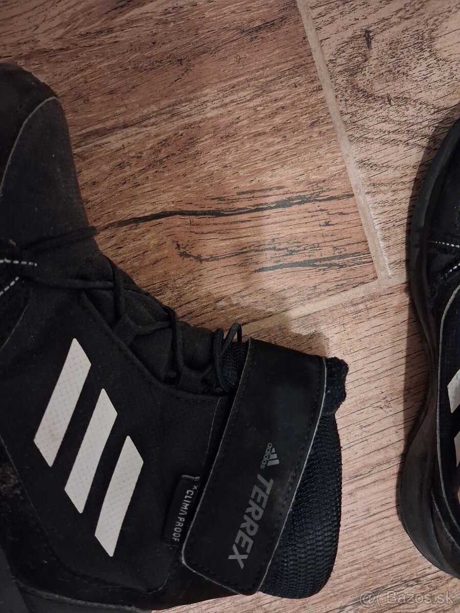 Adidas zimné topanky vel.32 - 2
