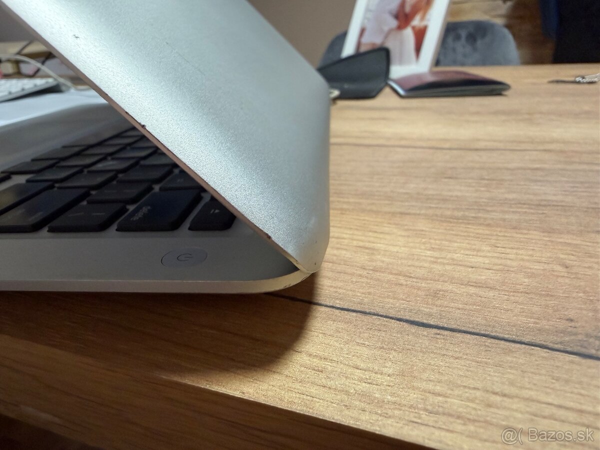 MacBook Air 13” - prvá generácia - 2