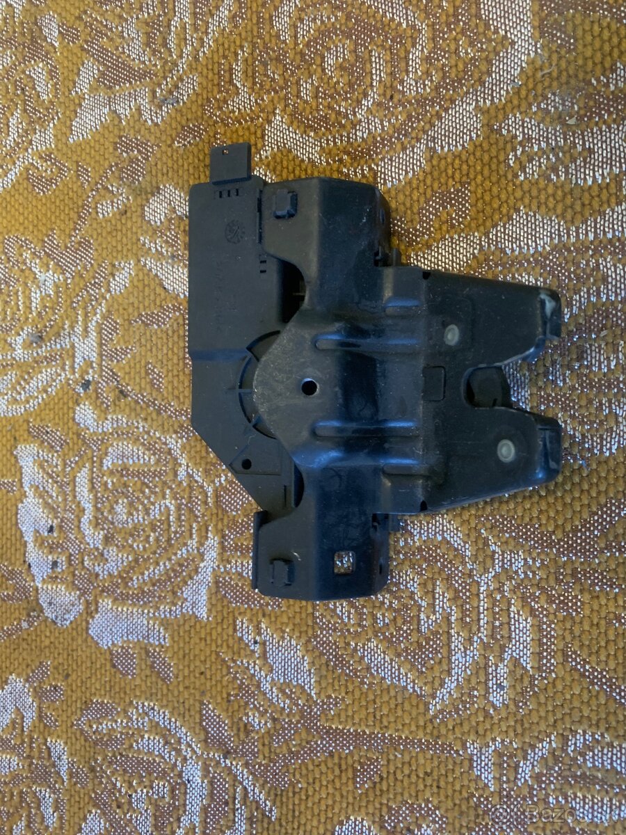 Zamok zadných dverí BMW - 2