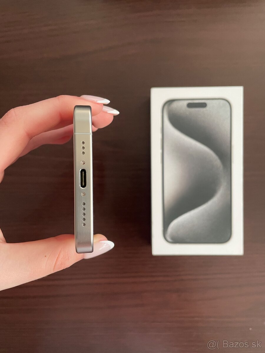 iPhone15 White Titanium 256GB - 2