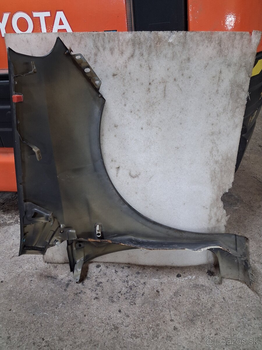 Fiat Grande Punto blatník - 2