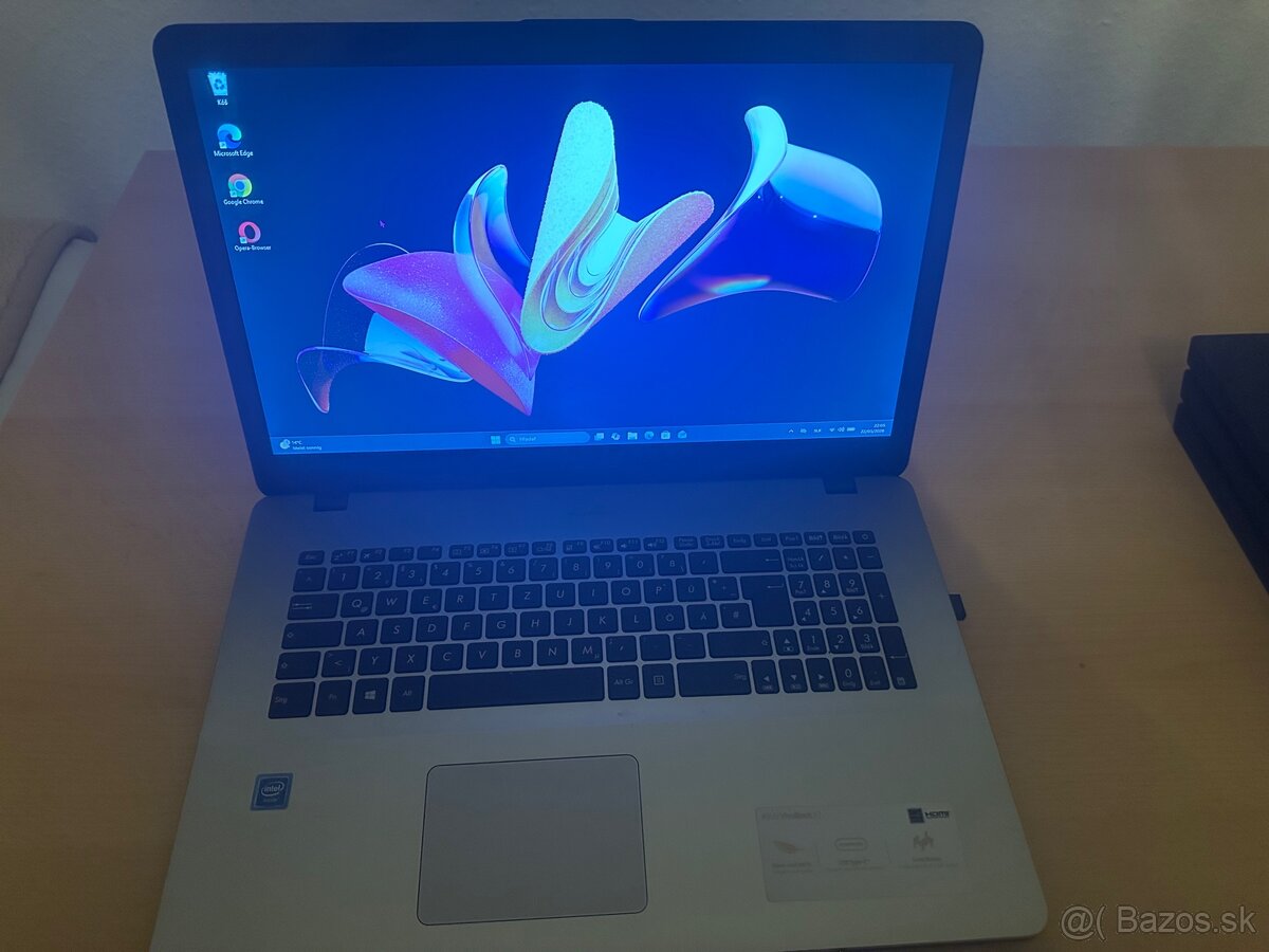 Asus - 2