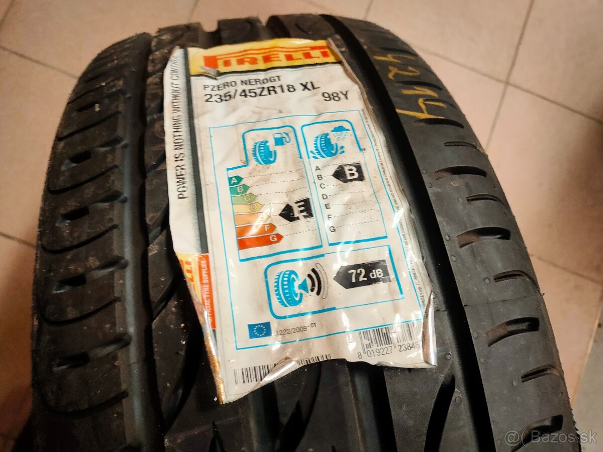 Letná Pirelli Pzero Nero 235/45/18 98Y - 2