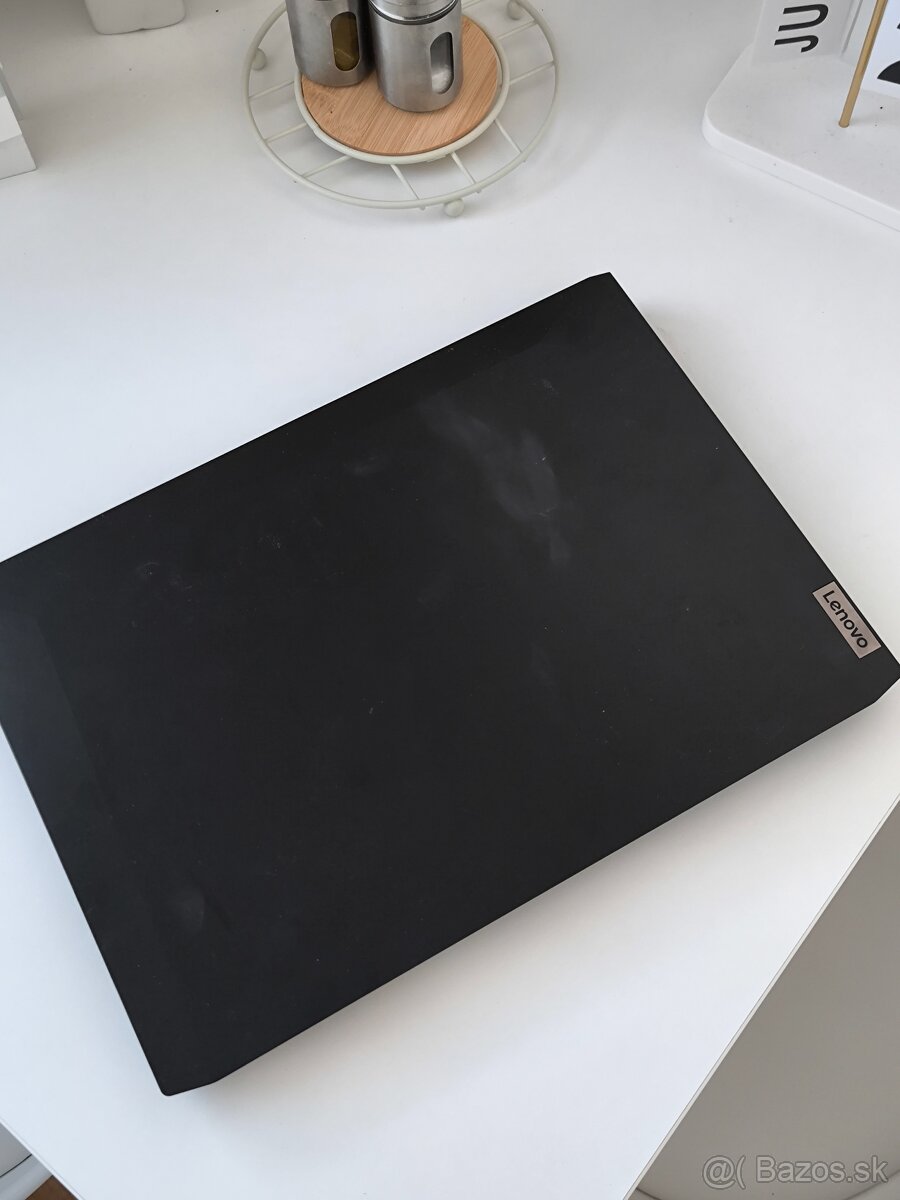 Lenovo Ideapad Gaming 3 15ACH6 - 2