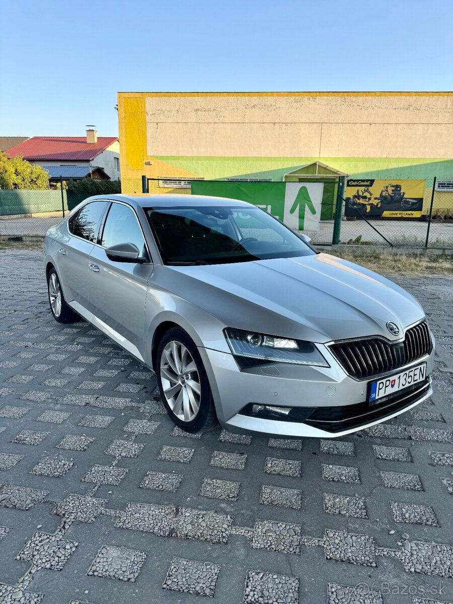 Predam Skoda Superb 3 2.0tdi Dsg - 2