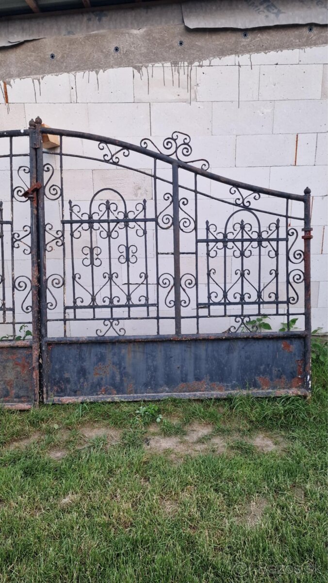 Kovaná brána - 2