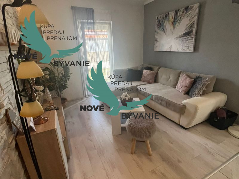 Dom 2x apartmán blízko mora v Chorvátsku na ostrove Vir - 2