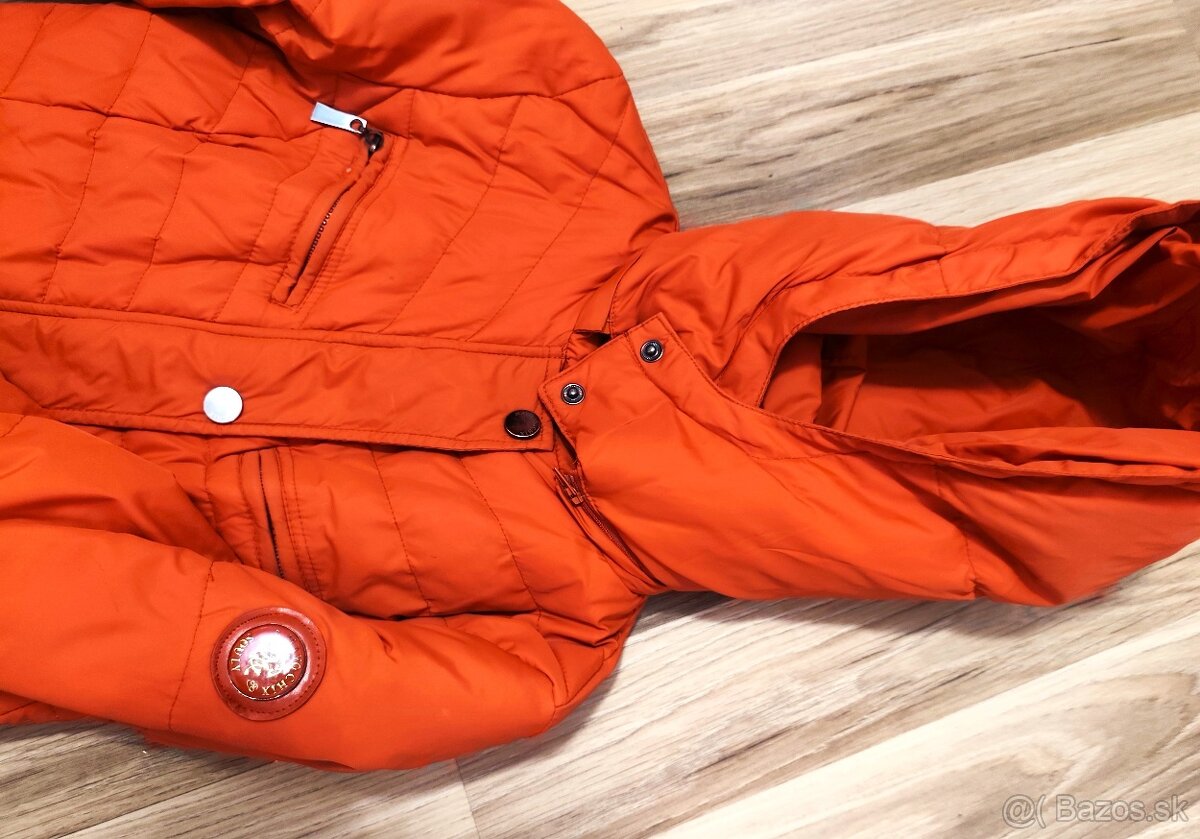 KRÁSNA dlhšia dámska zimná bunda č.S s kapucňou - 2