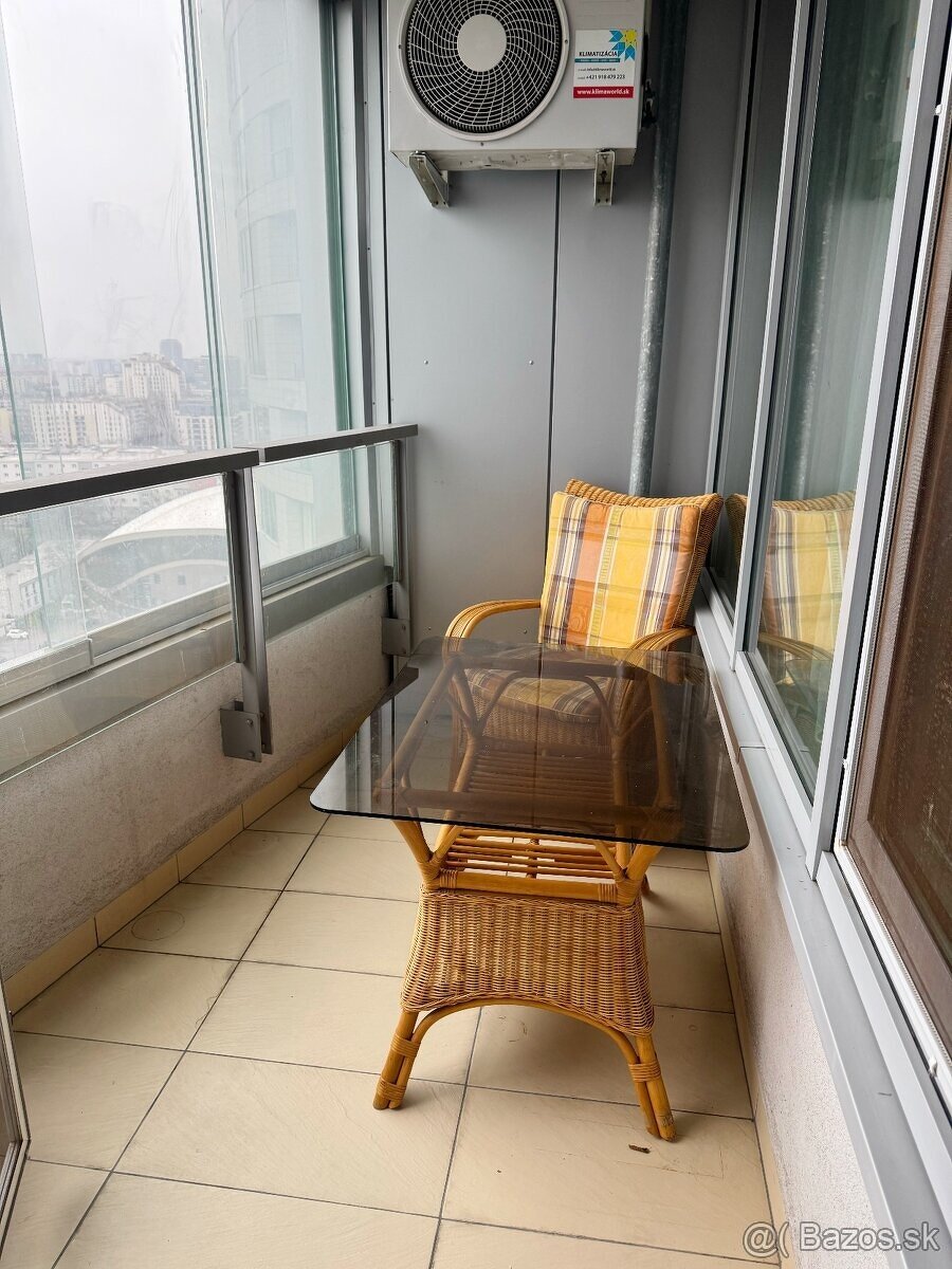PRENÁJOM – priestranný 2iz byt Tri Veže - 2