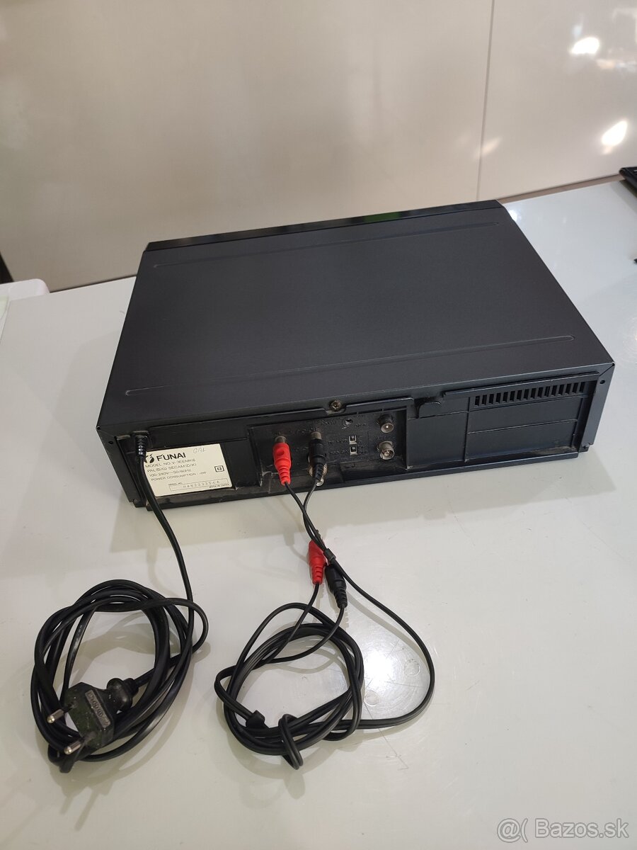 VHS prehrávač Funai - 2
