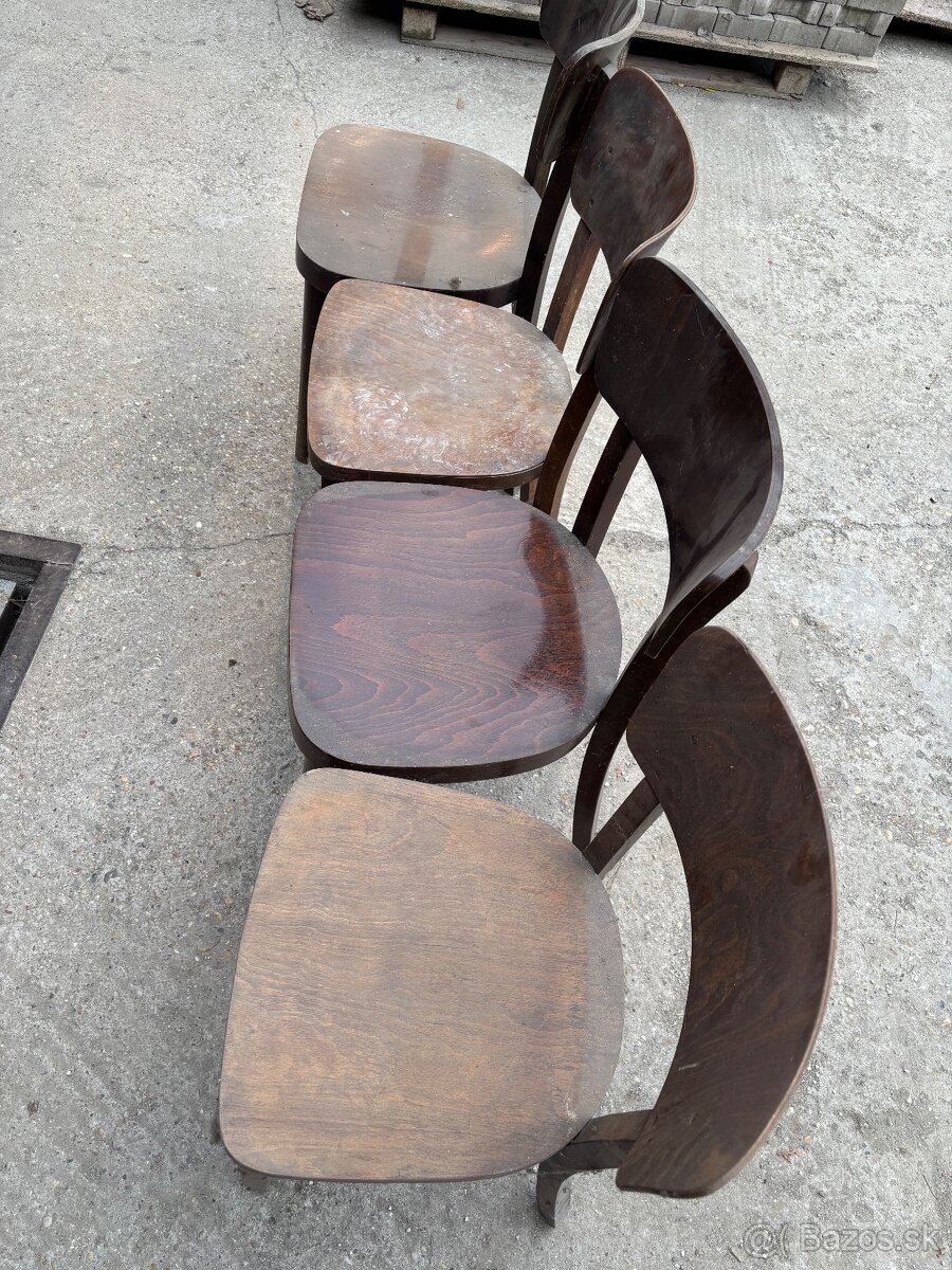 Predám staré drevé stolicky - 2