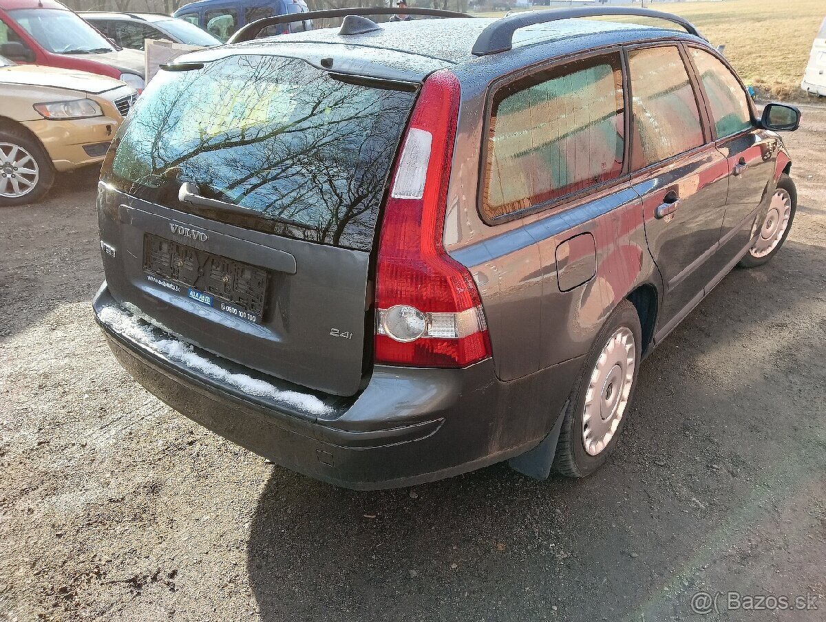 Volvo V50 2.4i - 2