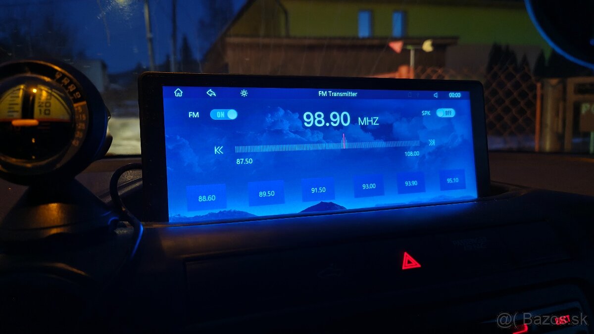 Media centrum do auta - 2
