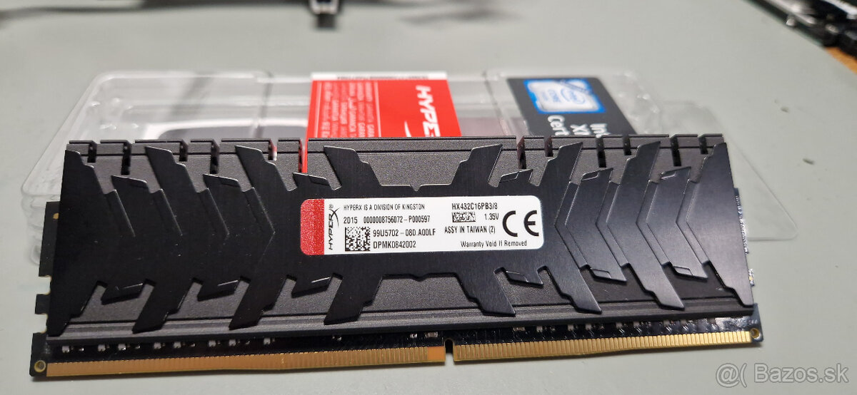 HyperX 8GB 3200MHz DDR4 CL16 Predator - 2