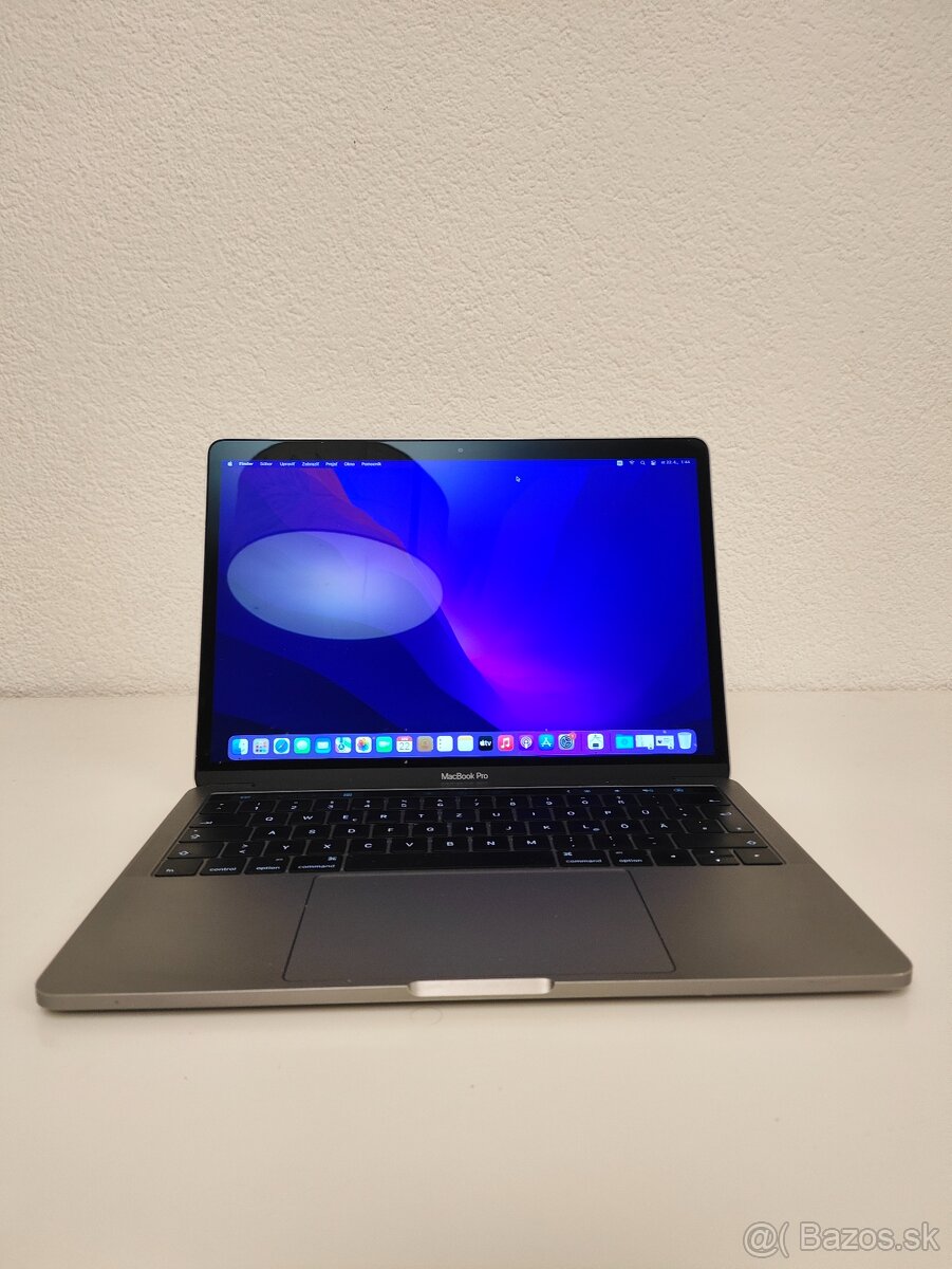MacBook Pro 13 2016 | i5 • 16GB • 1TB SSD - 2