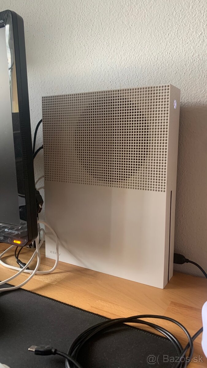 Xbox ONE S + Setup - 2