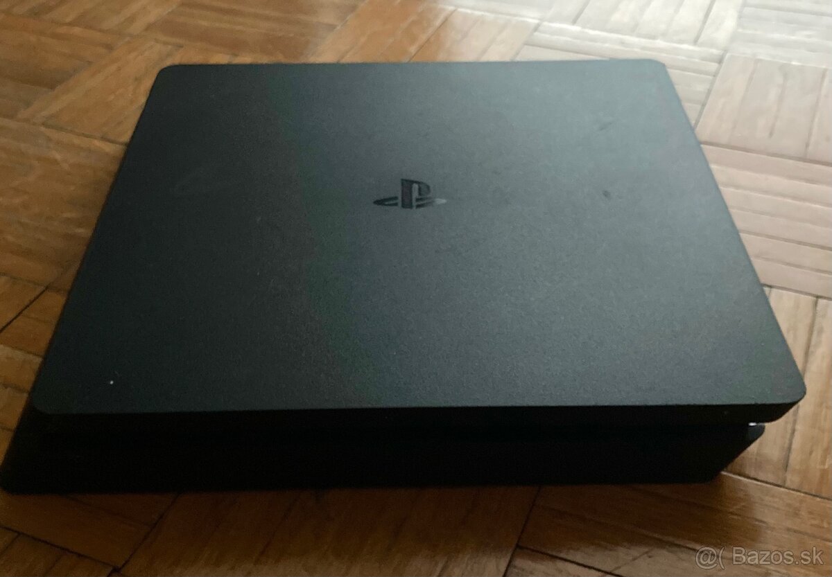 PS4 Slim 500GB + ovládač + 3 top hry (GoW, FIFA, Horizon) - 2