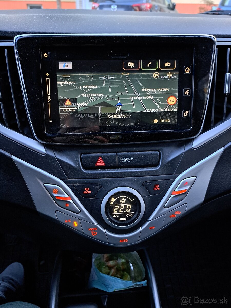 Predám suzuki baleno 1.2 benzin - 2