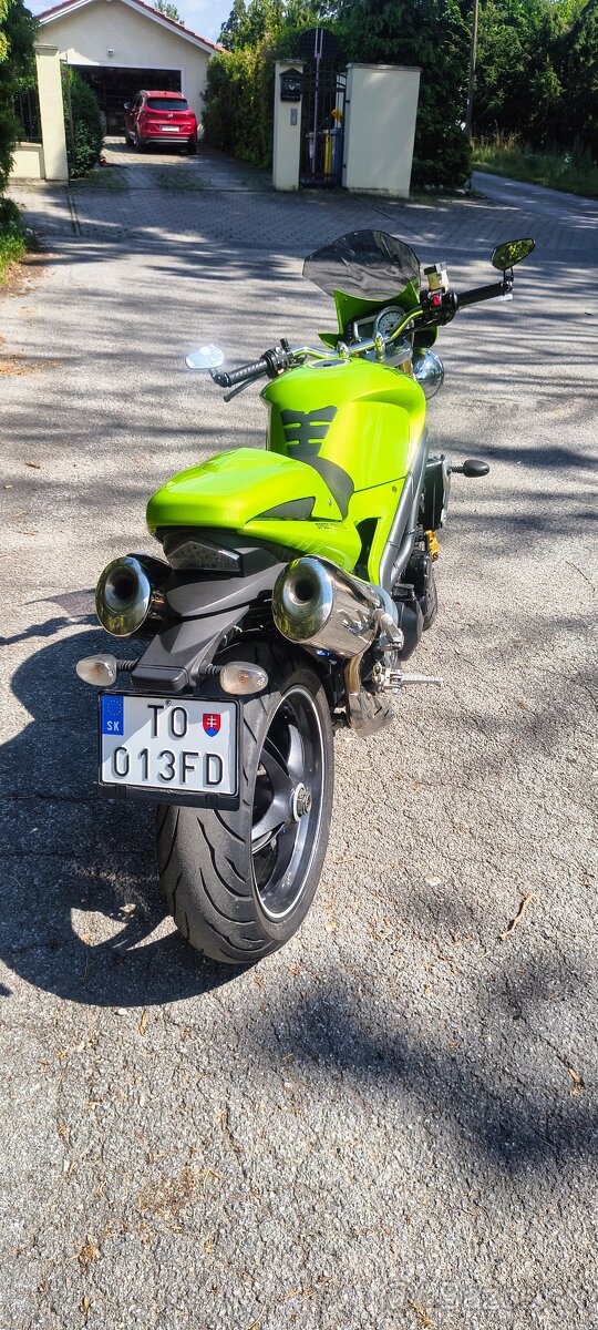 Triumph Speed Triple 1050. - 2