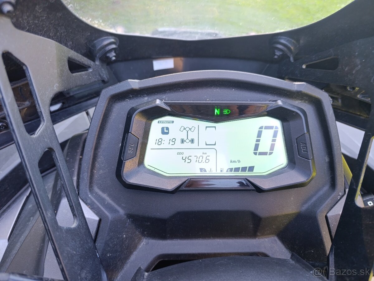 CF Moto 1000 Overland - 2