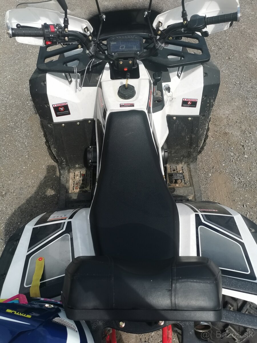 Commander 200