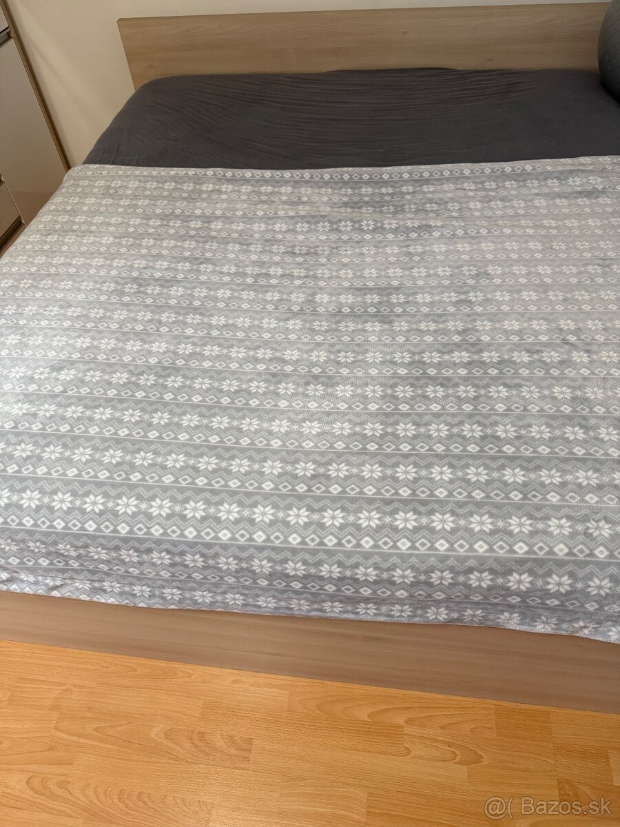 Kompletná spálňová zostava – masívne, kvalitné, robené na mi - 2